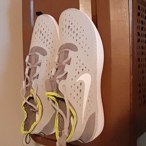 Nike Solarsoft Costa Low